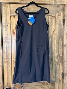Columbia Black Sleeveless V-Neck Active Fit Dress